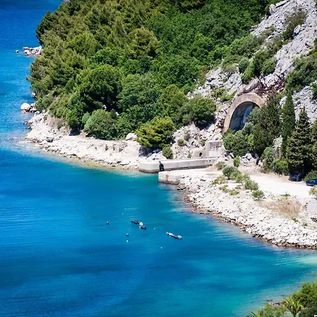 Kameni Dvori * Klek