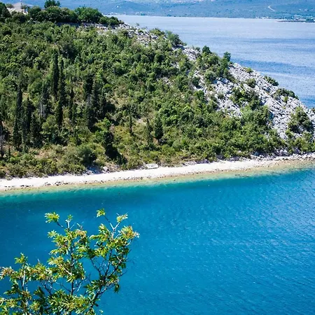 Kameni Dvori Willa